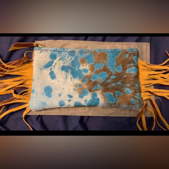 Wild Goose Cowhide Blue Acid Wash Leather Wristlet with Fringe - Picture 3 of 3